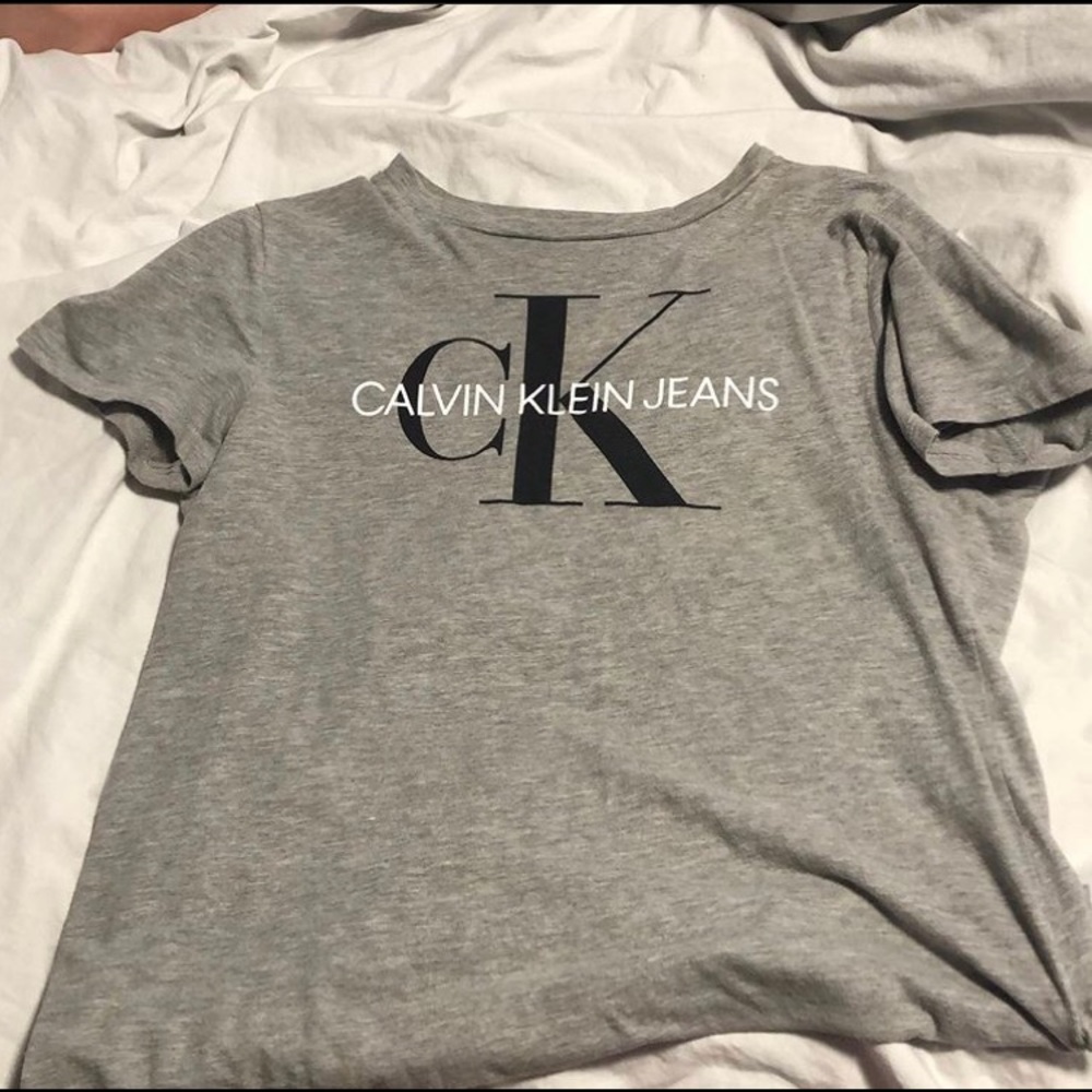 Calvin Klein Women’s shirt